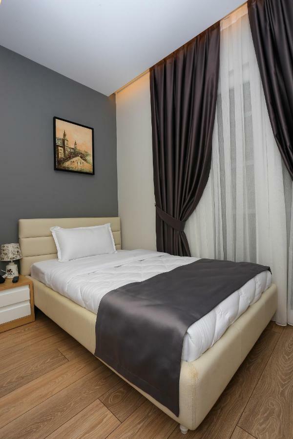 Emerald Boutique Hotel Tirana Buitenkant foto